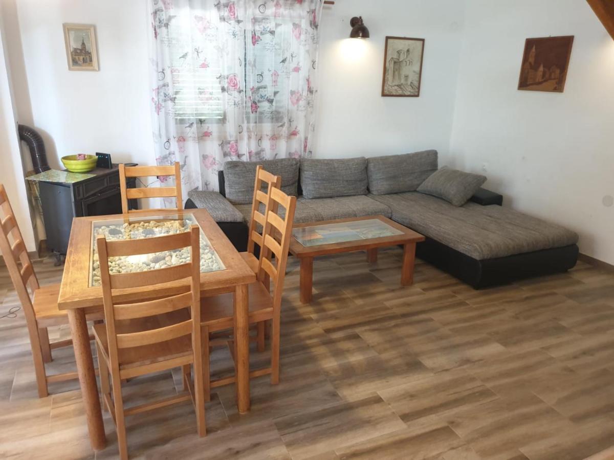 Holiday Home Borna ニン エクステリア 写真