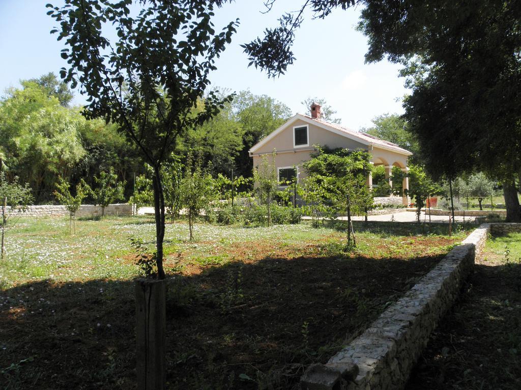 Holiday Home Borna ニン 部屋 写真